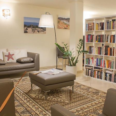 Hotel Corallo อัลบิเนีย ภายนอก รูปภาพ